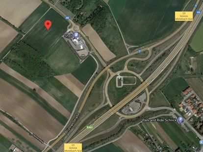 Abstellplatz - Autobahn - Schrick direkt an der A5 - ca.30 km von Wien