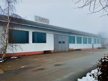 Abstellplatz - geeignet für: Wohnwagen - Österreich - Hartl Vermietung: Einstellplätze für Fahrzeuge aller Art und Lagerräume zu vermieten